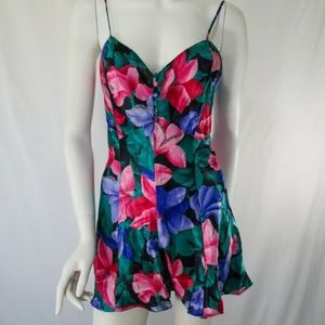 Vintage CACIQUE floral romper with snap crotch 🌻